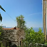 Sunset Appartement Qeparo