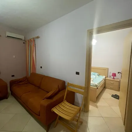 Sunset Apartment *